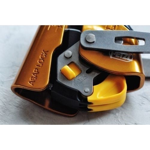 Страховочное устройство Petzl ASAP LOCK