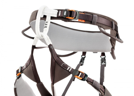 Страховочная система Petzl Aquila