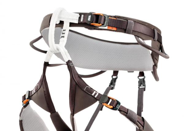 Страховочная система Petzl Aquila