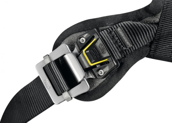 Страховочная привязь Petzl ASTRO BOD FAST с зажимом CROLL