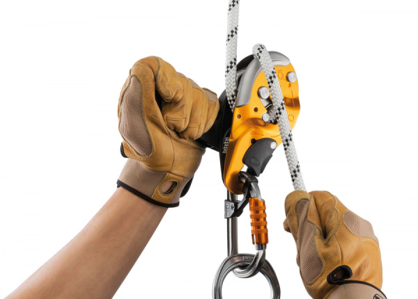 Спусковое устройство I’D S с функцией самоблокировки Petzl