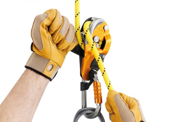 Спусковое устройство RIG c автоматической блокировкой Petzl