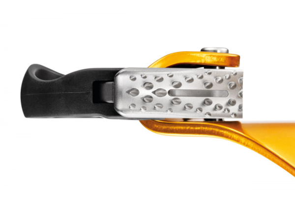 Грудной зажим для подъема CROLL Petzl