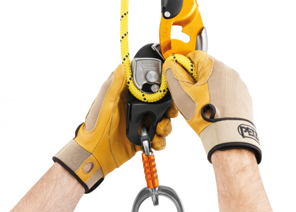 Спусковое устройство RIG c автоматической блокировкой Petzl